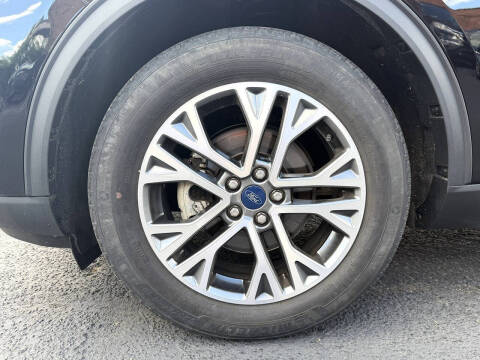 2021 Ford Escape SEL