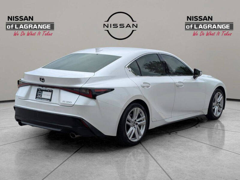 2023 Lexus IS 300
