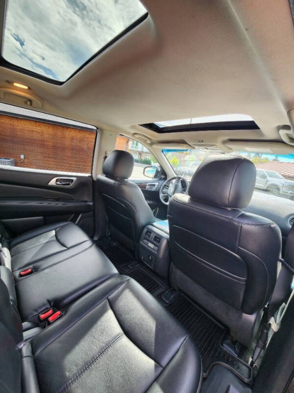 2015 Nissan Pathfinder SL