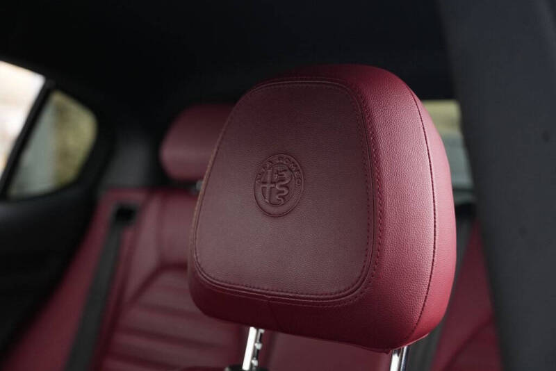 2022 Alfa Romeo Stelvio Sprint