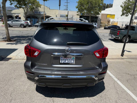 2018 Nissan Pathfinder S