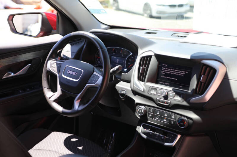 2024 GMC Terrain SLE