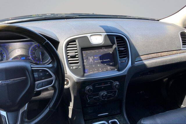 2018 Chrysler 300 Limited