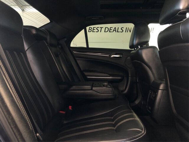2018 Chrysler 300 S