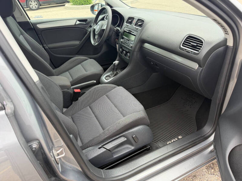 2014 Volkswagen Golf 2.5L PZEV