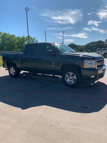 2011 Chevrolet Silverado 1500 for sale at BARROW MOTORS in Campbell TX