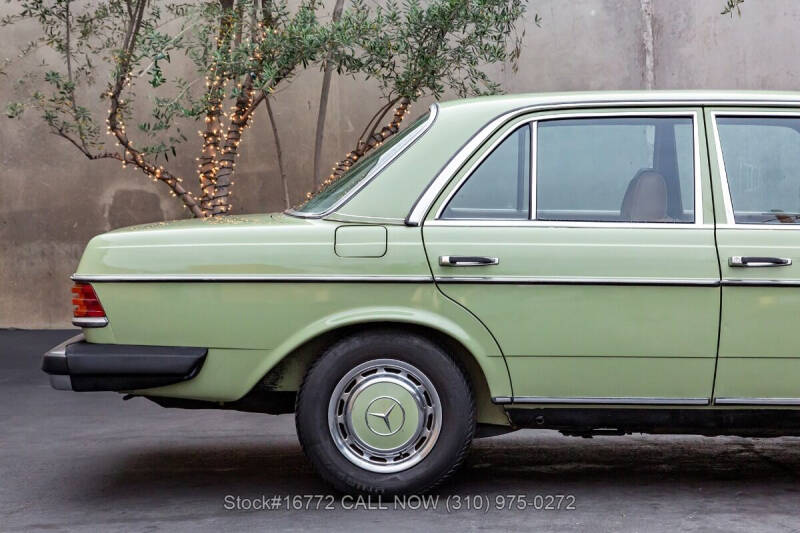 1977 Mercedes-Benz 300-Class