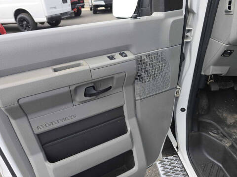 2012 Ford E-Series E-250