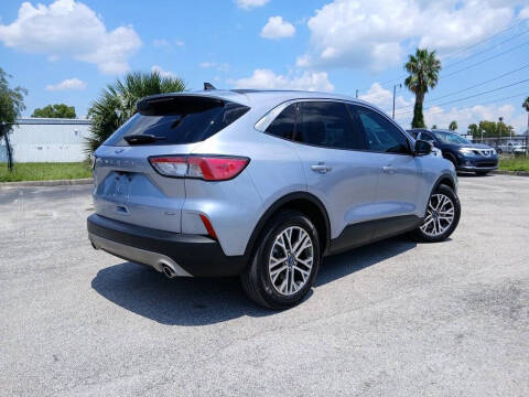 2022 Ford Escape Hybrid SEL