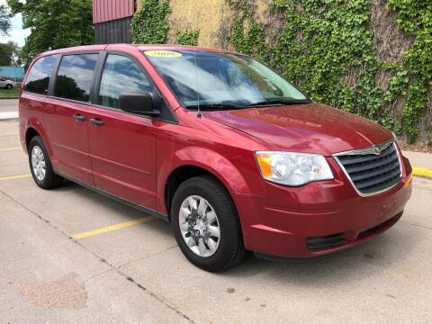 2008 Chrysler Town and Country for sale at El Tucanazo Auto Sales in Grand Island NE