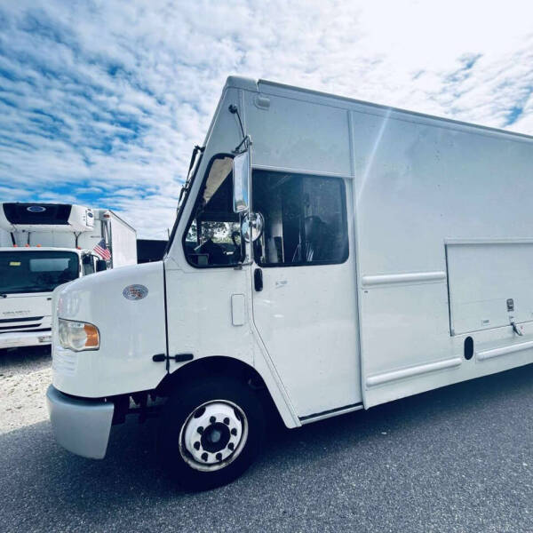 2016 Freightliner MT55 Chassis