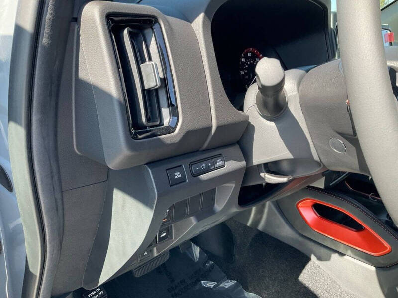 2025 Nissan Frontier PRO-4X