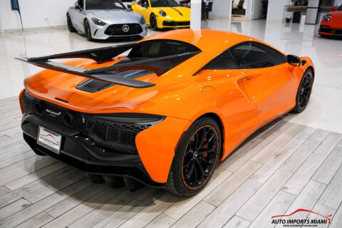 2023 McLaren Artura