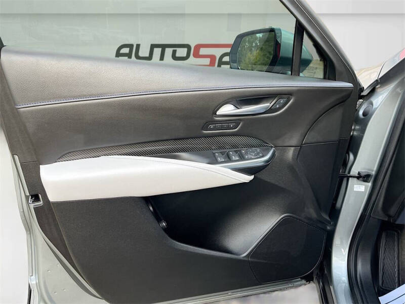 2025 Cadillac XT4 Sport