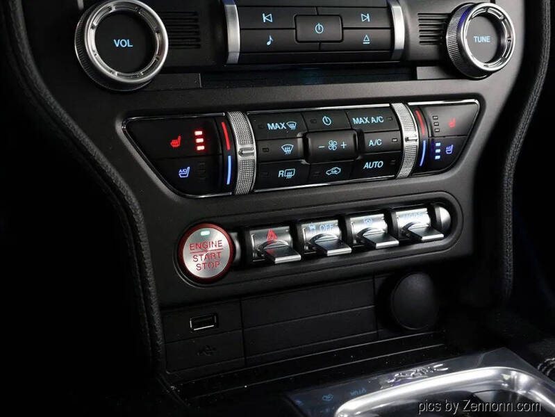 2022 Ford Mustang Mach 1