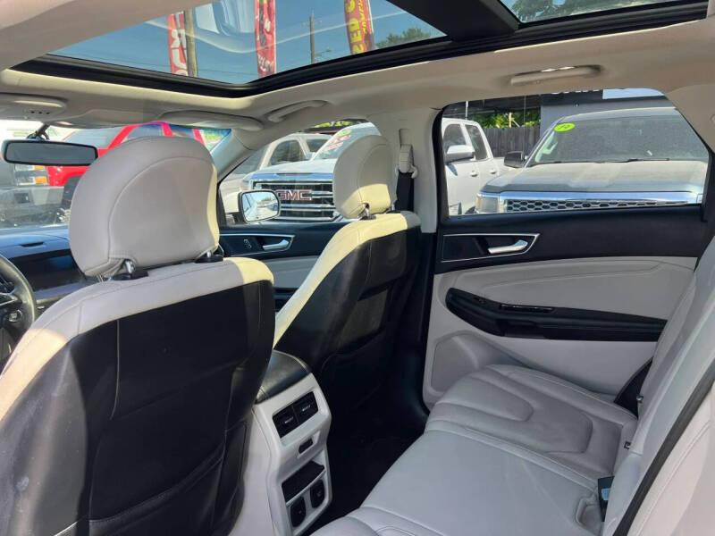2017 Ford Edge Titanium