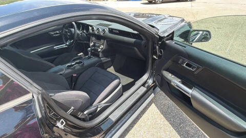 2016 Ford Mustang V6