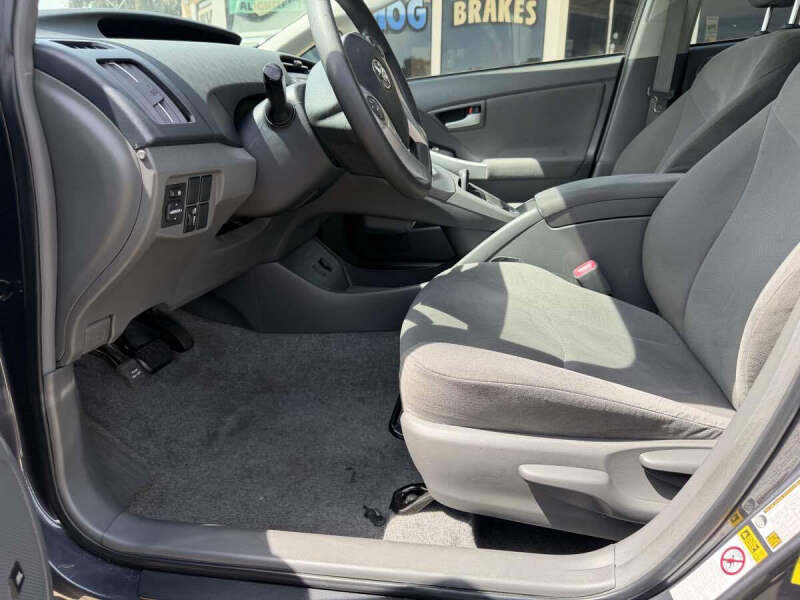 2011 Toyota Prius Five
