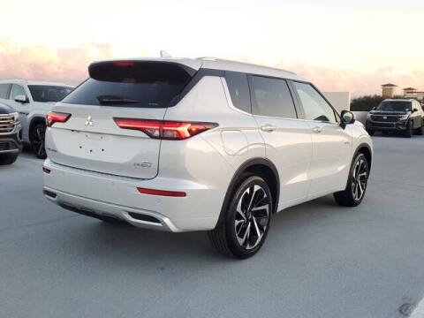 2025 Mitsubishi Outlander PHEV SEL