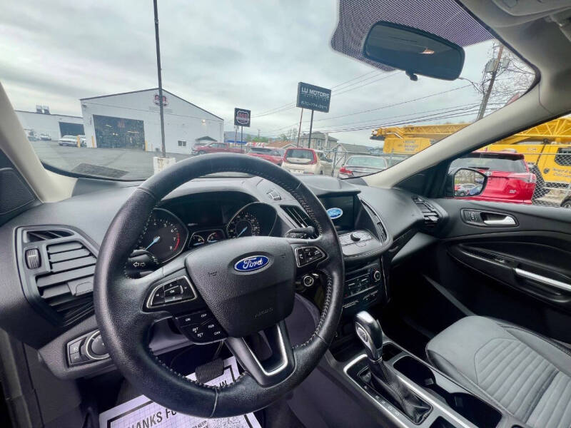 2019 Ford Escape SE