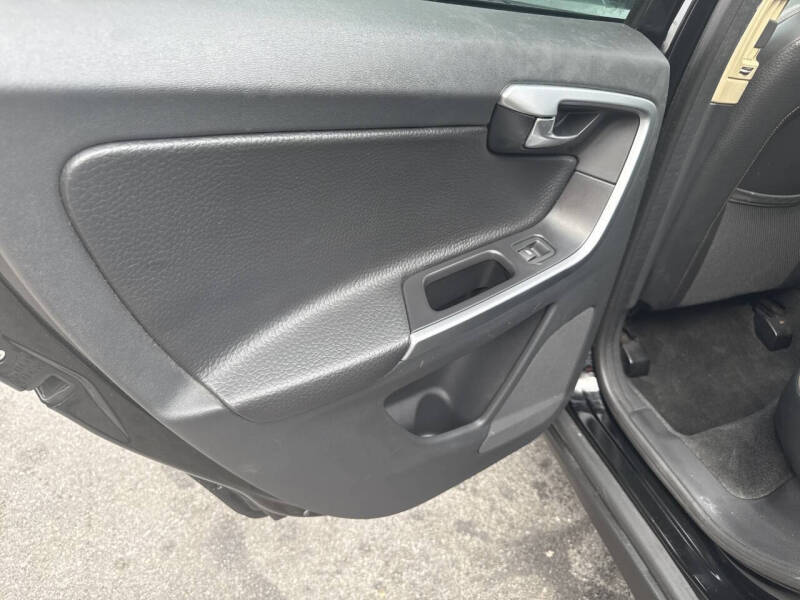 2012 Volvo XC60 3.2 Premier Plus