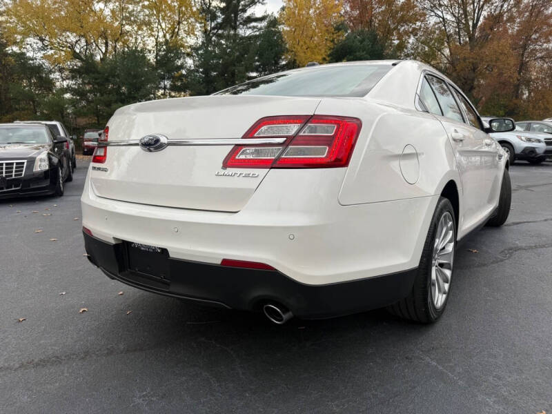 2016 Ford Taurus Limited