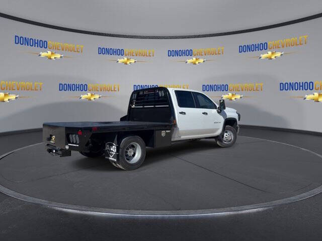 2026 Chevrolet Silverado 3500HD CC Work Truck