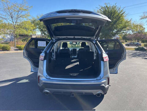 2021 Ford Edge Titanium