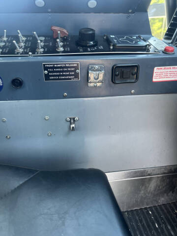 2004 Motor Coach Industries D4500