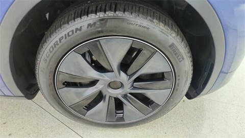 2025 Tesla Model Y Long Range