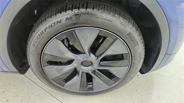 2025 Tesla Model Y Long Range