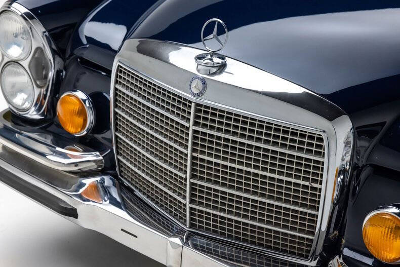 1969 Mercedes-Benz 280-Class