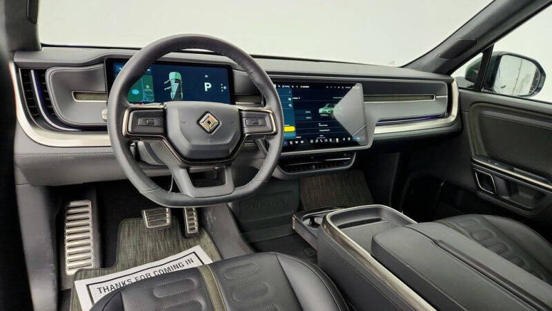 2023 Rivian R1S Adventure