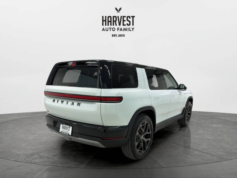 2027 Rivian R2 Performance