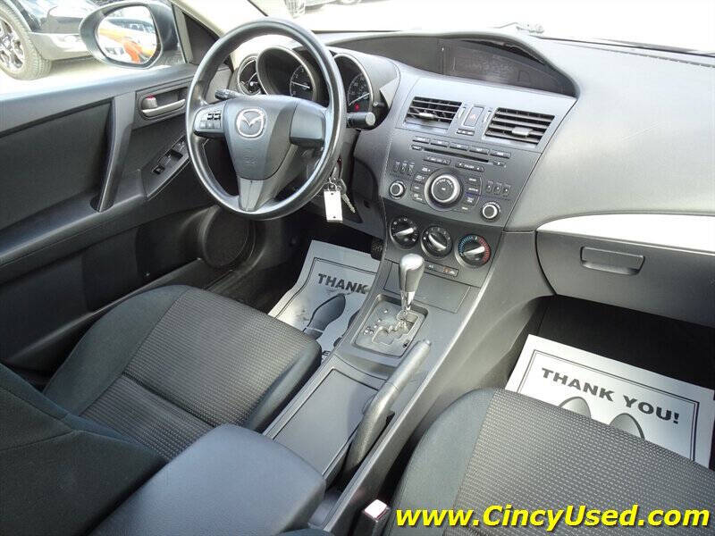 2013 Mazda MAZDA3 i SV