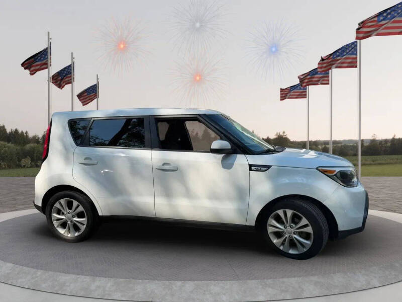 2015 Kia Soul +