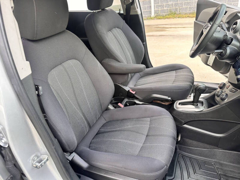 2013 Chevrolet Sonic LT Auto