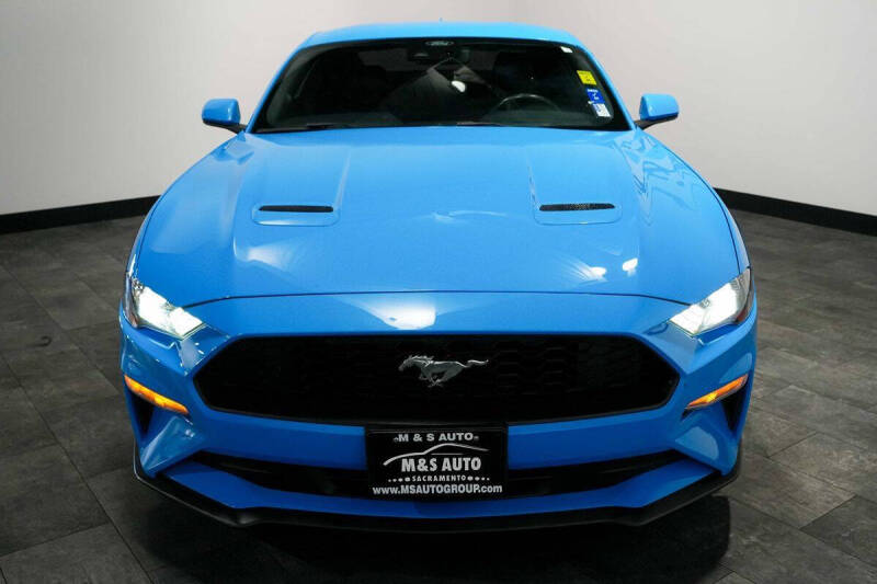 2022 Ford Mustang EcoBoost Premium