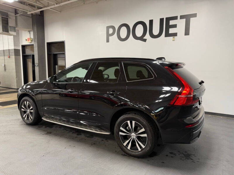 2024 Volvo XC60 B5 Core Dark Theme