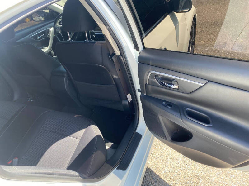 2017 Nissan Altima 2.5 SV