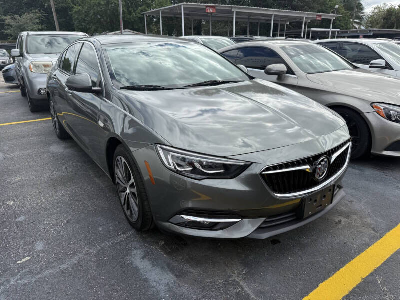 2018 Buick Regal Sportback Essence's photo
