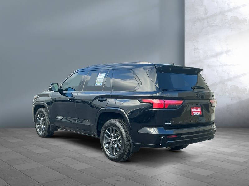 2024 Toyota Sequoia Platinum