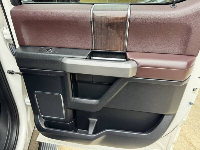 2017 Ford F-150 Platinum