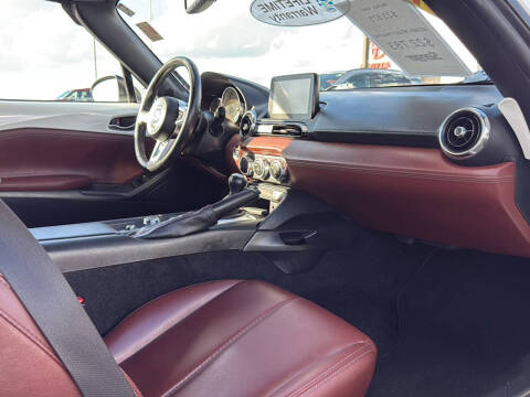 2019 Mazda MX-5 Miata RF Grand Touring