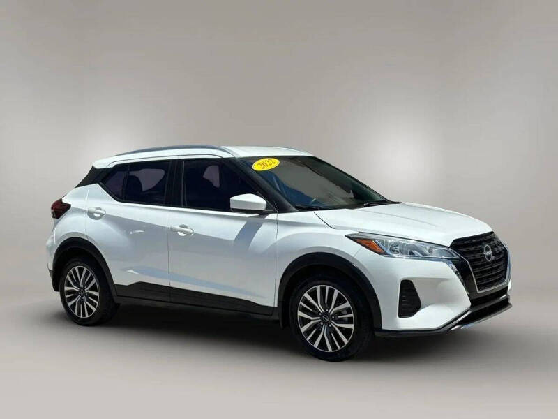 2022 Nissan Kicks SV
