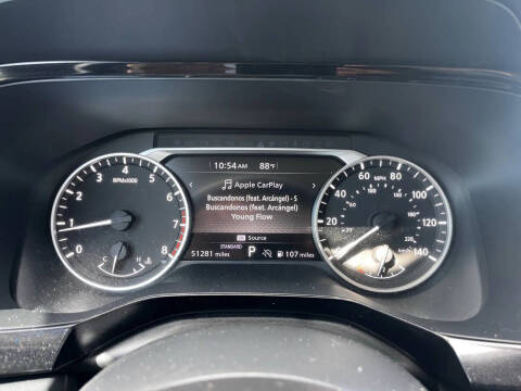 2022 Nissan Pathfinder SV