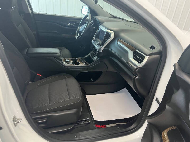 2023 GMC Acadia SLE