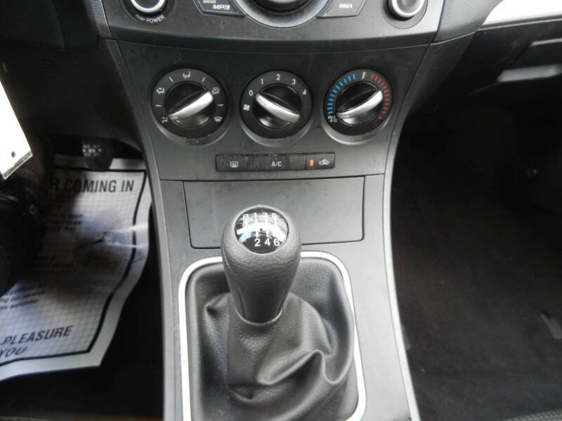 2012 Mazda MAZDA3 i Touring