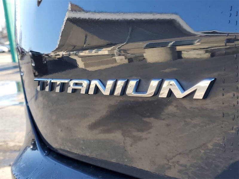 2021 Ford Edge Titanium