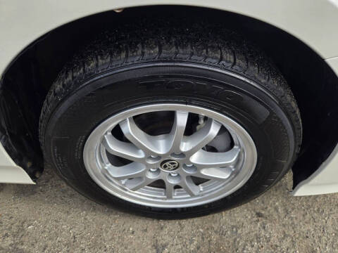 2019 Toyota Prius LE AWD-e